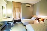 S2 Hotel Bangsaen Buitenkant foto